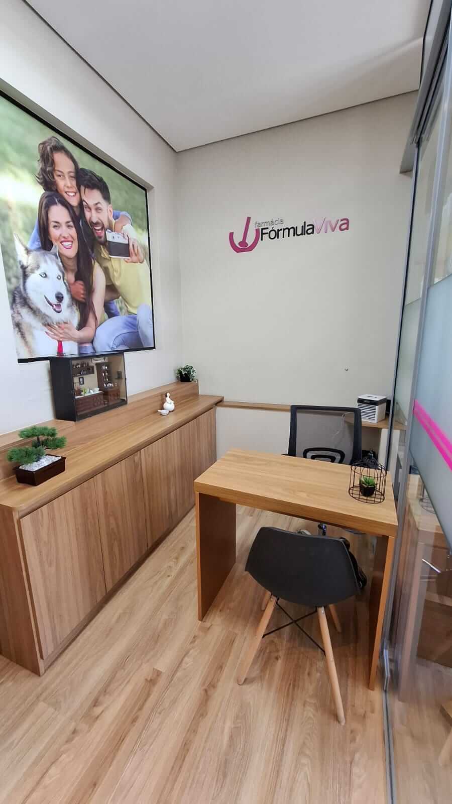 ATENDIMENTO - FARMÁCIA FÓRMULA VIVA - MANIPUALAÇÃO HUMANA E VETERINÁRIA