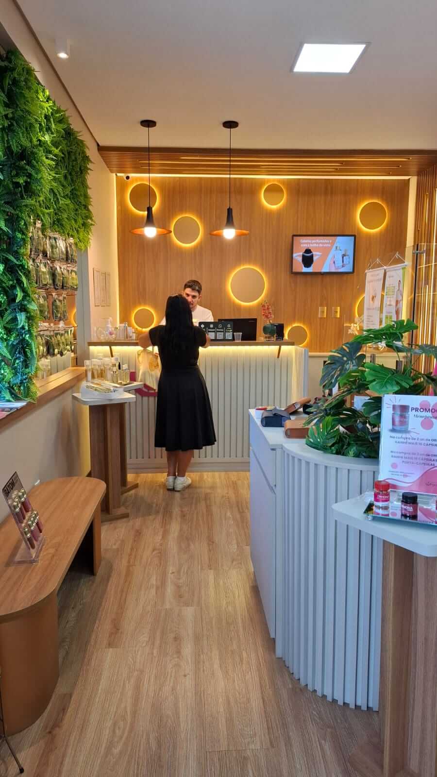 RECEPÇÃO - FARMÁCIA FÓRMULA VIVA - MANIPUALAÇÃO HUMANA E VETERINÁRIA